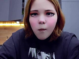 Эй, глянь, Furiyssh становится пухленькой и милой в этом диком мукбанге!