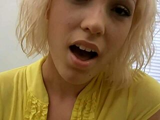 Amateur Gf Moaning Wet Orgasm