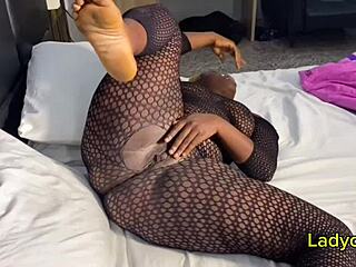 sexy black mom gets pounded by neighbors in full red video