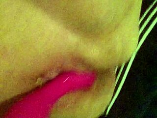 Holy cow! Watch Sharinmailove rock solo BBW play with a dildo!