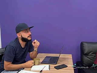 I Let My Boss Fuck Me To Leave The Office Early