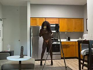 lola black licks lollipop backstage