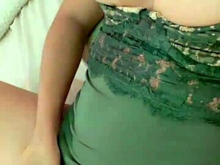 The cuckold films his wife giving ass and cumming on dick