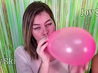 Happy birthday cousin, let's rub with balloons