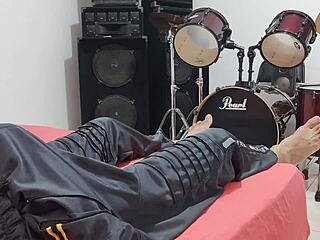 Can you handle this big cock masturbation?