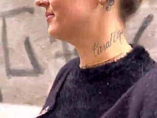 Patricinha da Buceta Rosa Climbs the Hill Craving to Give It Up