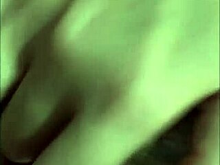 Anal squirt madness with a hot cougar friend on bed, total orgasm blast! 💦