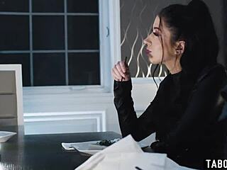 Manipulating Three Stepsisters in a Wild VR Dream Share