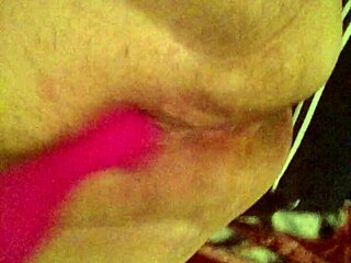 Holy cow! Watch Sharinmailove rock solo BBW play with a dildo!