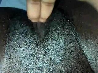 Ninfetinha Perfeita Squirting Wet Pussy On Sofa