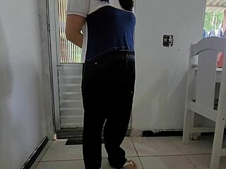 Wow! Brunette Teen 18+ Takes Big Cock After Workout in Rough Muff Dive!