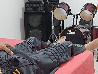 你能应付这个大鸡巴自慰吗？