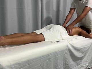 Hubby massaged me then drilled hard, so wet! 💦