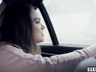 섹시 18+ Athena Faris 미친 낯선 사람 거대한 코크로 세게 박아