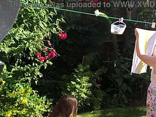 den seje nabo fra døren ved siden af