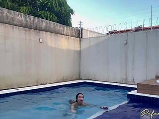 Caught my hot neighbor playing in her backyard with a sex machine - drii cordeiro