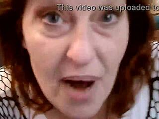 Wow, Dawnskye dances and wiggles to Big Bad Wolf in retro style!