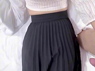 το ροζ υγρό πούτσο της κοπέλας του γραφείου στάζει σε καυτή δράση