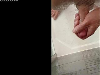 showering my dick with blonde bodybuilder