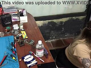 No Tenía Plata y Terminé Chupándole la Pija al Técnico