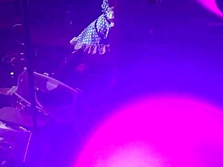 slim thick ebony cowgirl, nice ass, loves being my 3 hole slut 😍