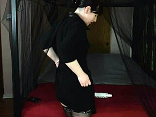 Curvy housewife moans loud while double penetrating with toys at home