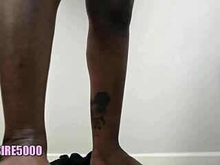 Twerking Housewife In Homemade Video