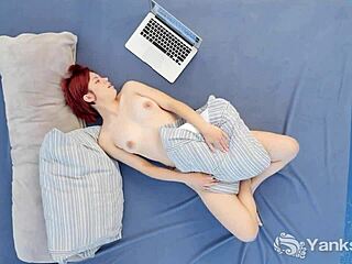 Yanks Minx Hedera Helix Masturbating To Orgasm?