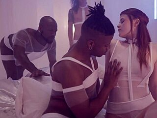 lucy huxley in orgy, so hottt