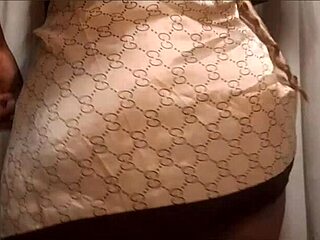 Solo teen 18+ girl masturbates wet pussy 😍