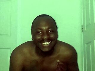 요, 내 패러디 리믹스 'They Go Both Wayz' 무료로 들어볼래?