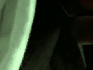 White woman receives excellent service.