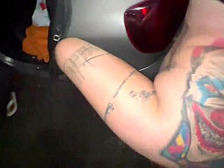 Parei com o Carro para Fuder Amigas em Público