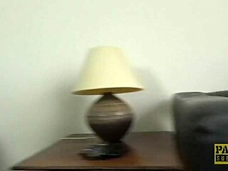 Rdečelaska Cherri dobi trdo dvojno penetracijo, oh moj!