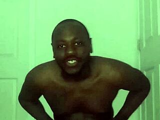 요, 내 패러디 리믹스 'They Go Both Wayz' 무료로 들어볼래?