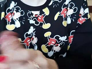Blowjob from a Girl Miki Mouse