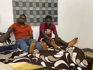 اتنكت بدون واقي من أستاذي وزملائي في الحفلة