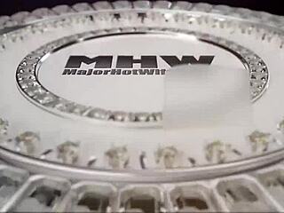 tatovirana bujna Ryan Conner sesa in jezdari na velikem kurcu Rome Majorja