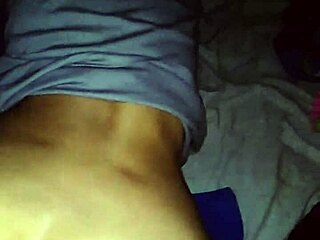 Mi HERMANASTRA CALIENTE ME PROVOCA PARA FOLLLARLA