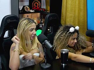 Две горячие латиноски твёркали на подкасте, показали сочные киски и жопы, Руан онемел - Бруна Ламбертини & Иса Моури 😍