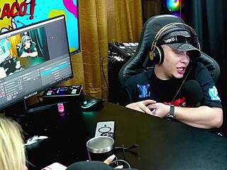 Two hot latinas twerked on the podcast, showed their pussy and ass, left ruan speechless - bruna lambertini & isa moura 😍