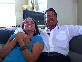 Sheena Ryder berie otcovský kokot do rit