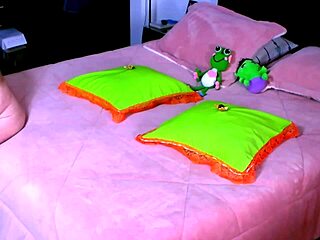 uh, got invited to hot lunch fuckin with agarabas n olpr