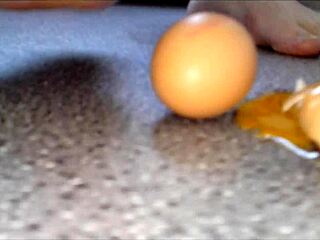 يا صديقي، تريد التحقق من فيديوهاتنا المنزلية البرية والمتعددة؟