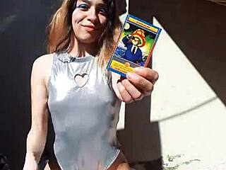 Bonneyuwu Reveals Her Body In Cosplay Show