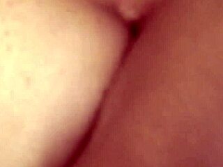 아시아 간호사, 뜨거운 도기 스타일로 몸 숙여