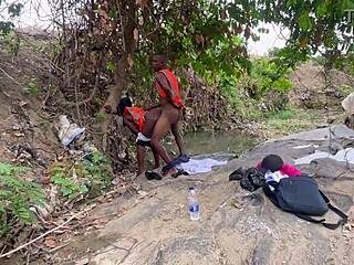 i worship her huge ass outdoor