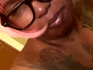 feeling like an emo girl, call me emo barbie shabrim 😈✨