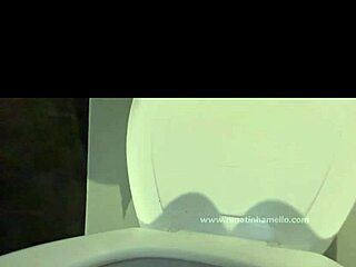 Renatinha Mello peeing in public street with anal and squirting 😏