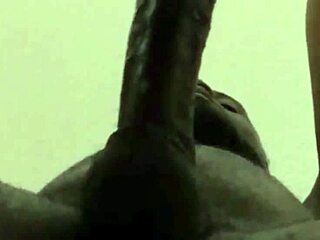 gay guy cums on ass while sucking